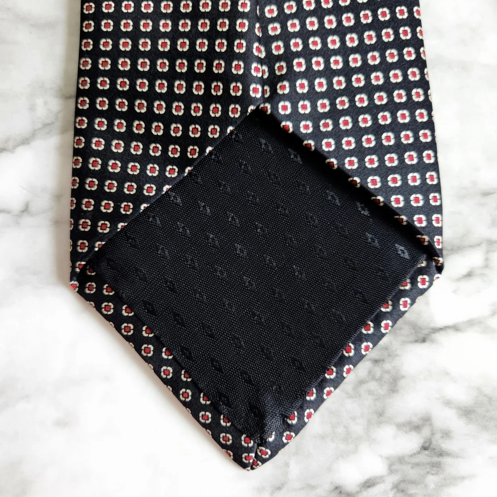 Crooks & Creed 100% Silk Necktie, Black Red & White